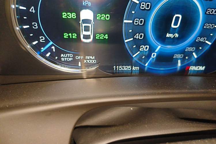 Used Cadillac CT6 2016 28T Luxury Model Odometer Close Up