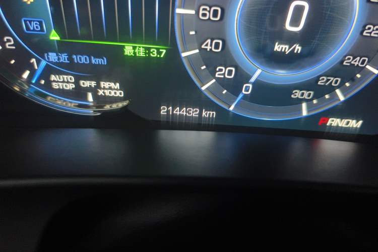 Used Cadillac CT6 2016 40T Luxury Model Odometer Close Up