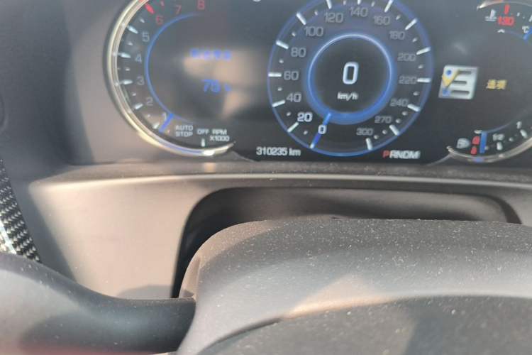 Used Cadillac CT6 2016 40T Luxury Model Odometer Close Up
