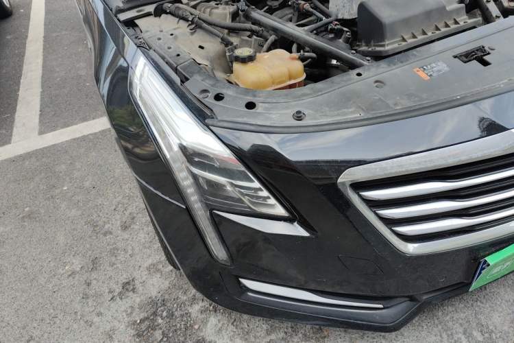 Used Cadillac CT6 2016 28T Fashion Edition Right Front Headlight