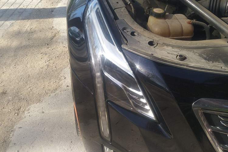 Used Cadillac CT6 2016 40T Platinum Edition Right Front Headlight