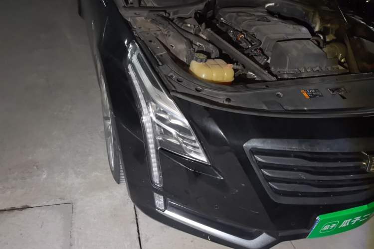 Used Cadillac CT6 2016 28T Leading Model Right Front Headlight