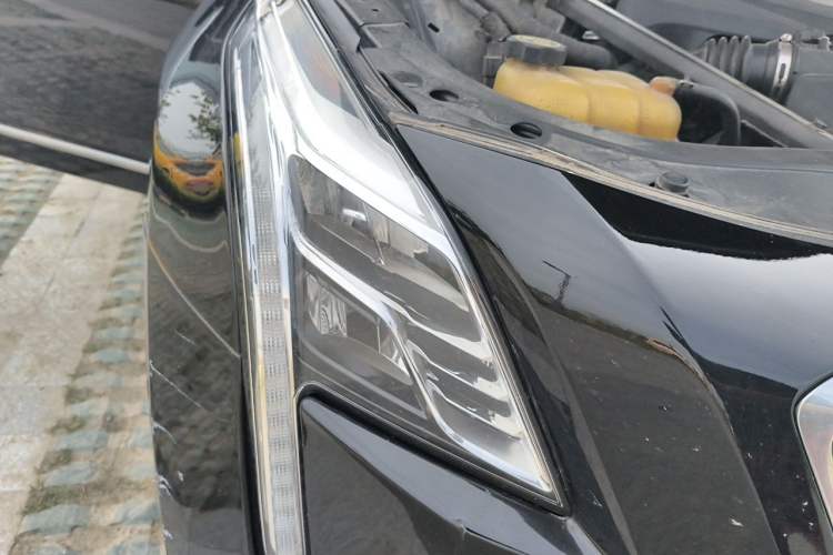 Used Cadillac CT6 2016 40T Luxury Model Right Front Headlight