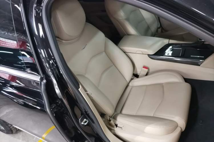 Used Cadillac CT6 2016 28T Fashion Edition Right Front Seat