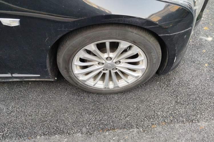 Used Cadillac CT6 2016 28T Luxury Model Right Front Wheel Hub