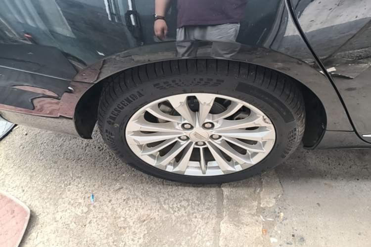 Used Cadillac CT6 2016 28T Luxury Model Right Rear Wheel Hub