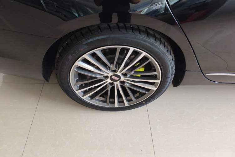 Used Cadillac CT6 2016 28T Luxury Model Right Rear Wheel Hub