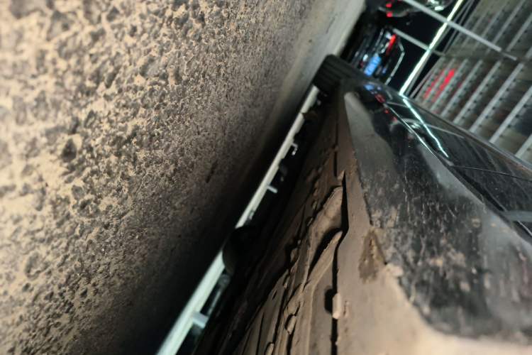 Used Cadillac CT6 2016 28T Luxury Model Right Side Sill