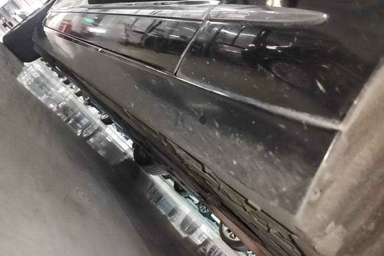 Used Cadillac CT6 2016 28T Fashion Edition Right Side Sill