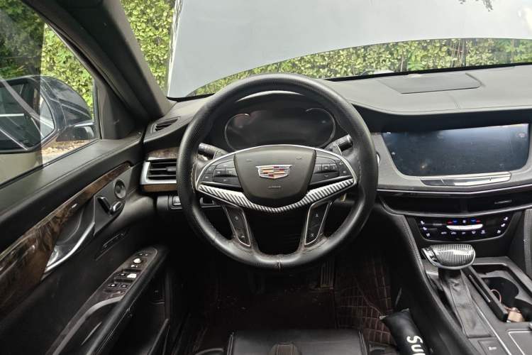 Used Cadillac CT6 2016 40T Luxury Model Steering Wheel
