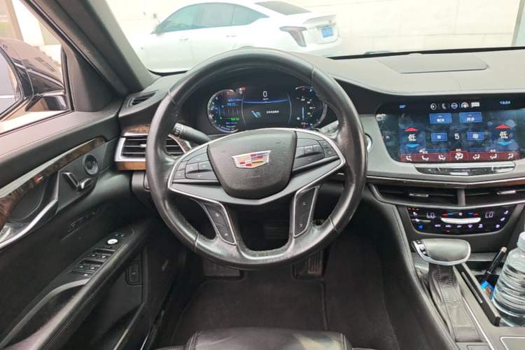 Used Cadillac CT6 2016 28T Luxury Model Steering Wheel
