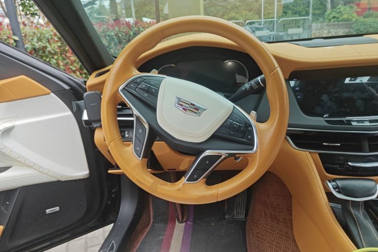 Used Cadillac CT6 2016 40T Leading Model Steering Wheel