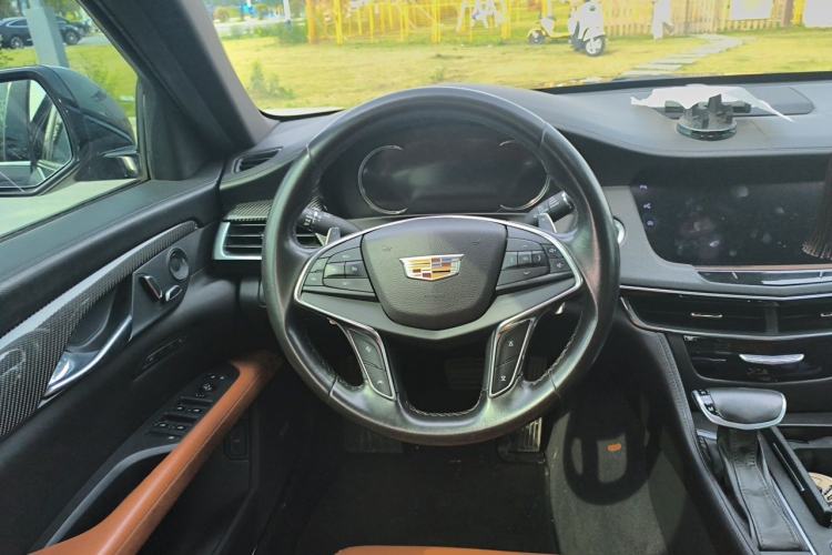 Used Cadillac CT6 2016 40T Luxury Model Steering Wheel