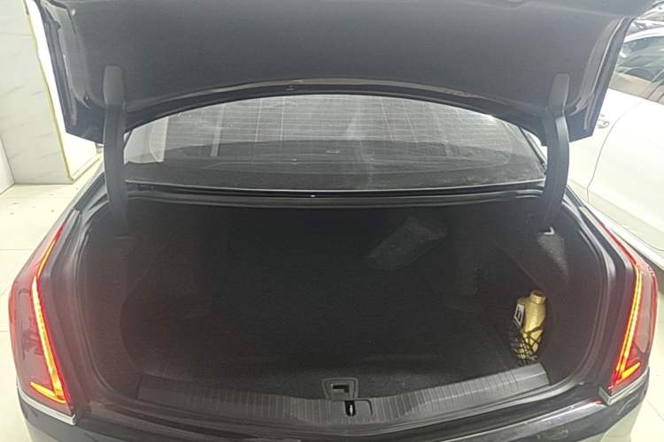 Used Cadillac CT6 2016 28T Luxury Model Trunk