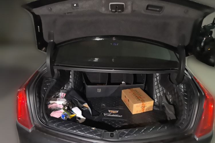 Used Cadillac CT6 2016 28T Leading Model Trunk