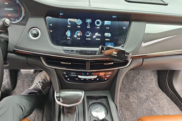 Used Cadillac CT6 2016 28T Leading Model Audio And AC Panel