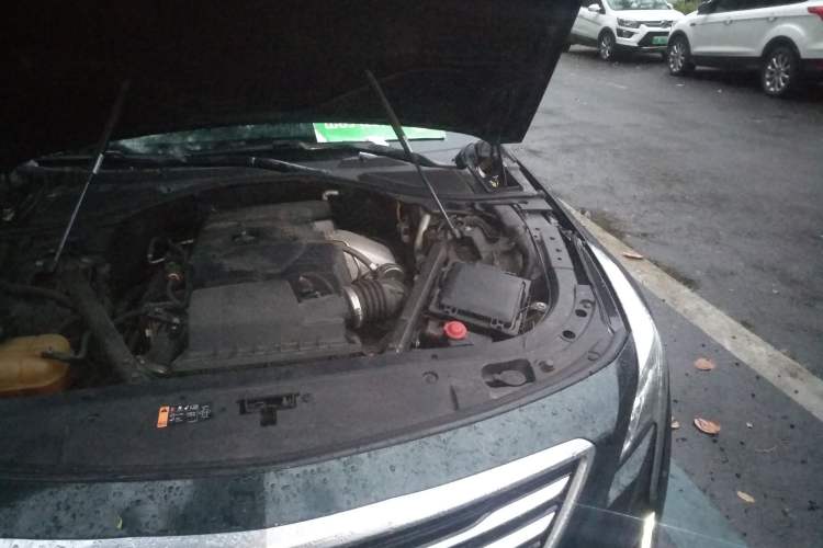 Used Cadillac CT6 2016 28T Luxury Model Engine Bay Left