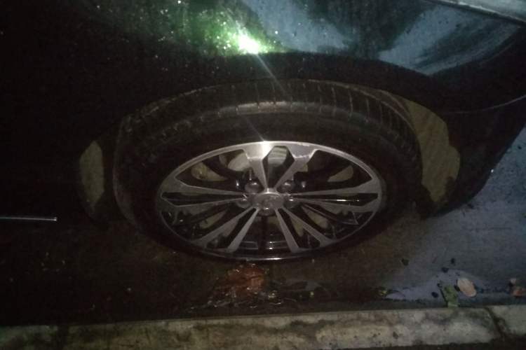 Used Cadillac CT6 2016 28T Luxury Model Right Front Wheel Hub