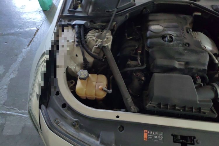 Used Cadillac CT6 2016 28T Leading Model Engine Bay Right