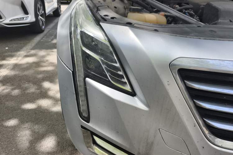 Used Cadillac CT6 2016 28T Luxury Model Right Front Headlight