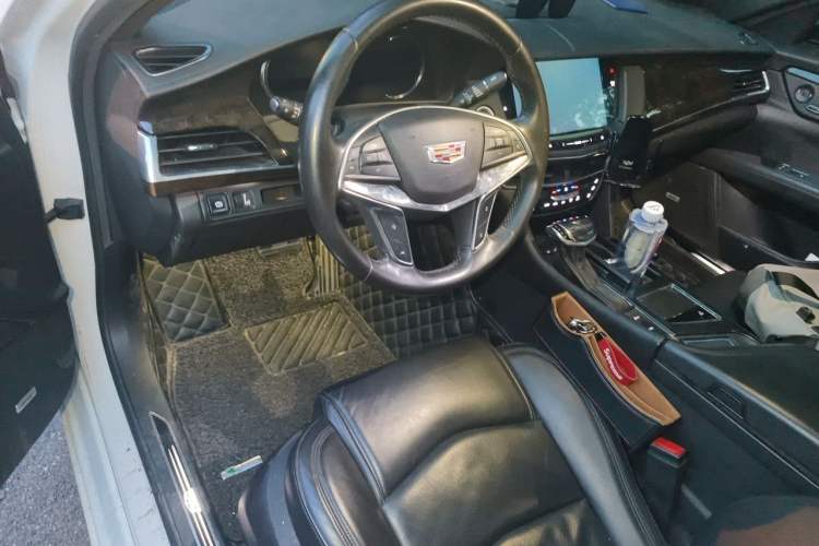 Used Cadillac CT6 2016 28T Luxury Model Center Console
