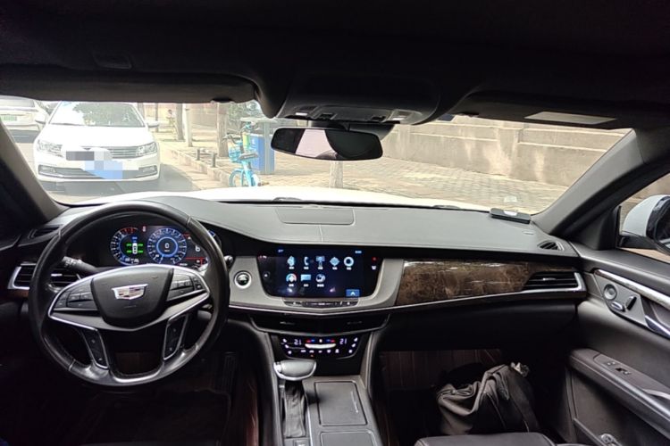 Used Cadillac CT6 2016 28T Luxury Model Center Console