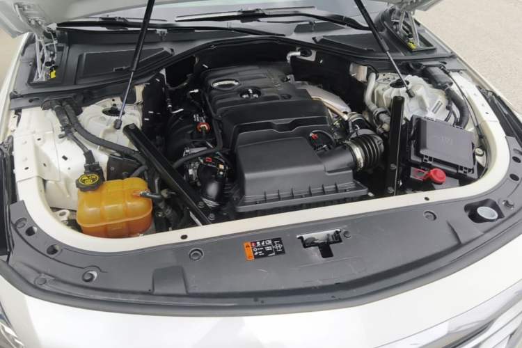 Used Cadillac CT6 2016 28T Luxury Model Engine Bay