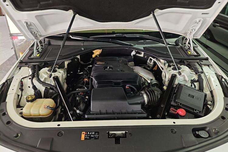 Used Cadillac CT6 2016 28T Platinum Edition Engine Bay