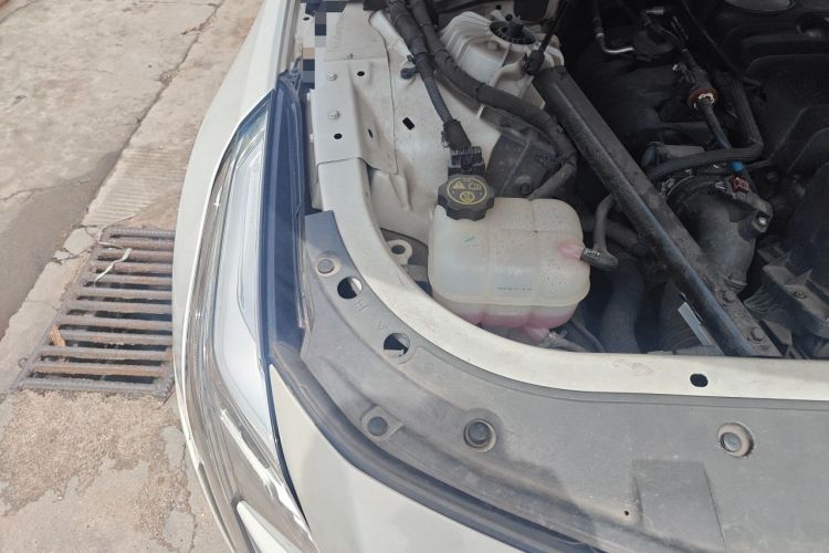 Used Cadillac CT6 2016 28T Luxury Model Engine Bay Right