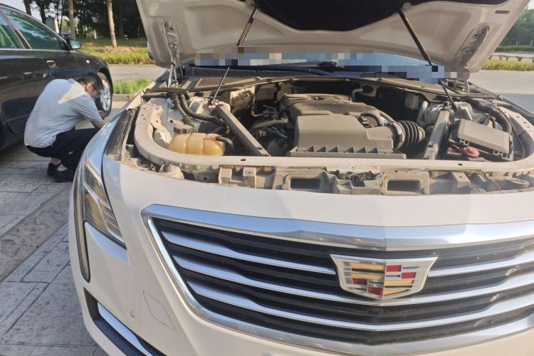 Used Cadillac CT6 2016 28T Fashion Edition Engine Bay Right