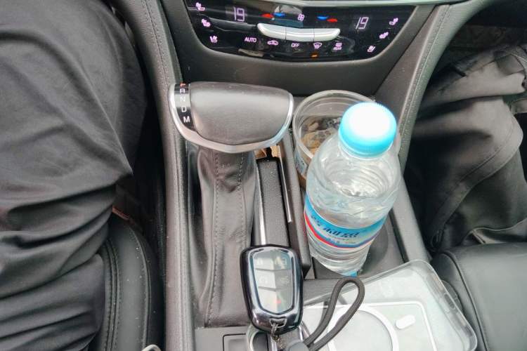 Used Cadillac CT6 2016 40T Luxury Model Gear Lever