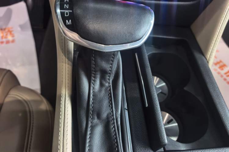 Used Cadillac CT6 2016 28T Elite Edition Gear Lever
