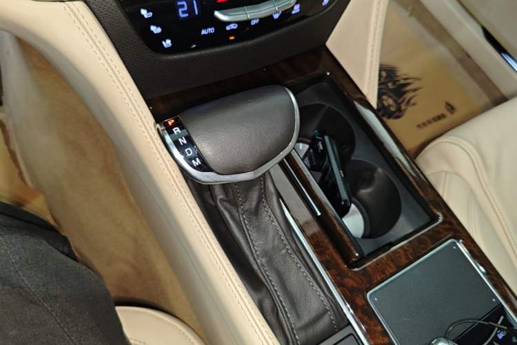 Used Cadillac CT6 2016 28T Platinum Edition Gear Lever