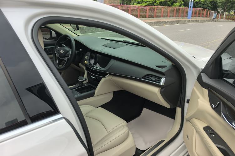 Used Cadillac CT6 2016 28T Fashion Edition Interior 12