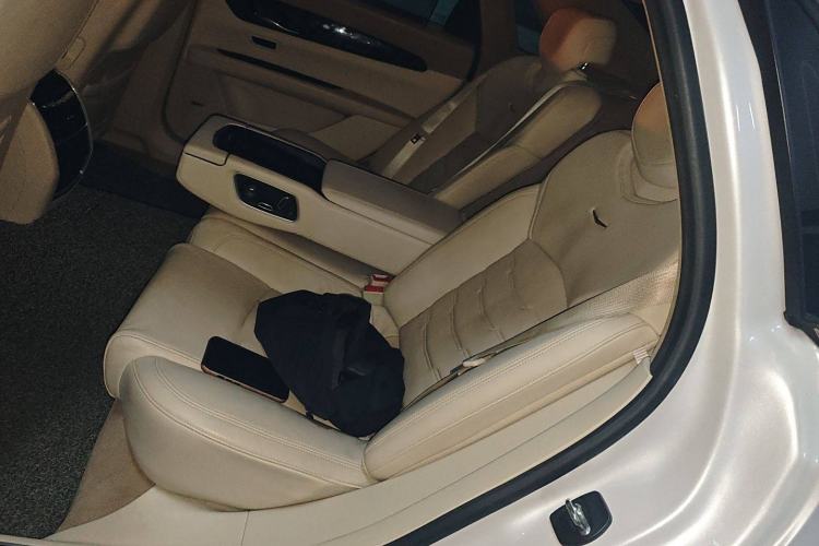 Used Cadillac CT6 2016 28T Platinum Edition Interior 4