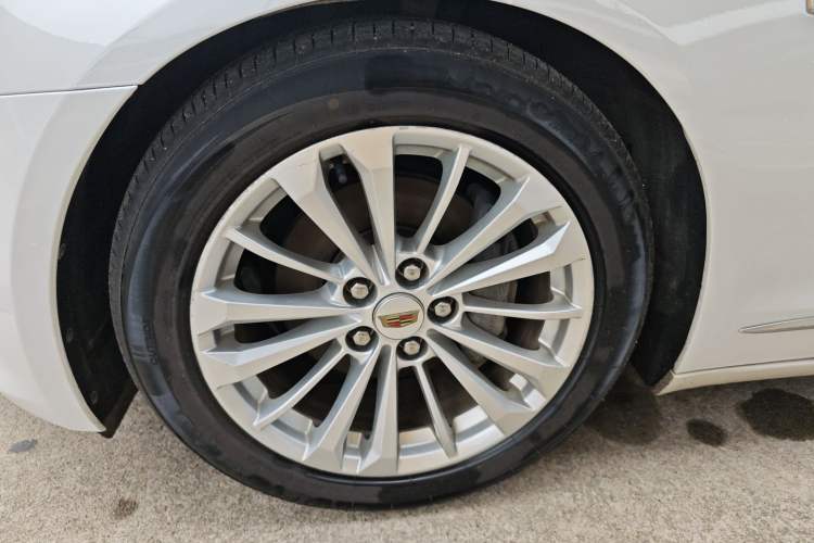 Used Cadillac CT6 2016 28T Fashion Edition Left Front Wheel Hub