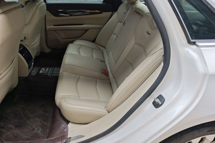 Used Cadillac CT6 2016 28T Fashion Edition Left Rear Seat