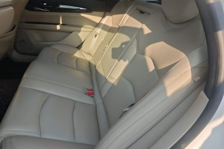 Used Cadillac CT6 2016 28T Fashion Edition Left Rear Seat