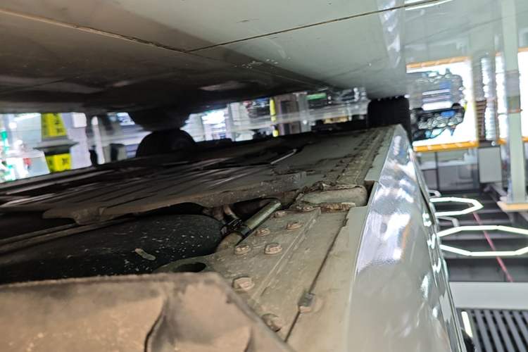 Used Cadillac CT6 2016 28T Platinum Edition Left Side Sill