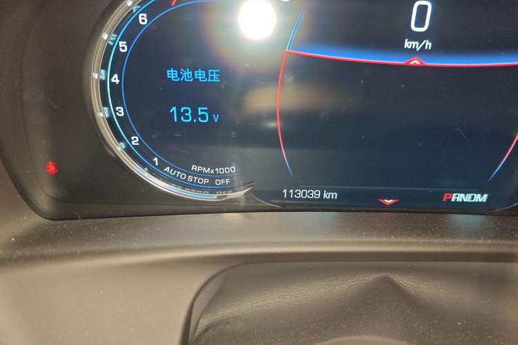 Used Cadillac CT6 2016 28T Platinum Edition Odometer Close Up