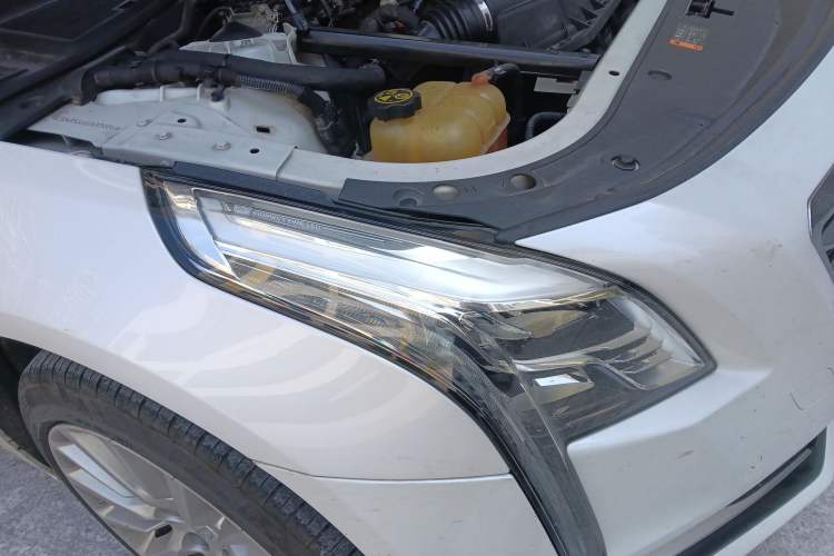 Used Cadillac CT6 2016 40T Luxury Model Right Front Headlight
