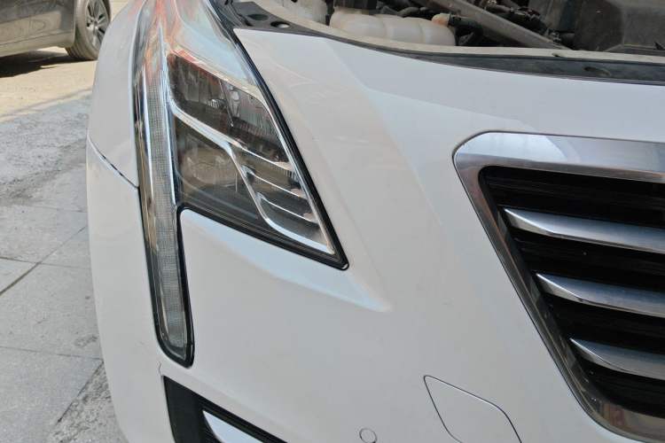 Used Cadillac CT6 2016 28T Luxury Model Right Front Headlight