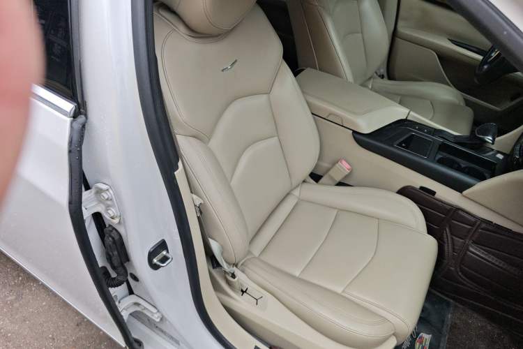 Used Cadillac CT6 2016 28T Fashion Edition Right Front Seat