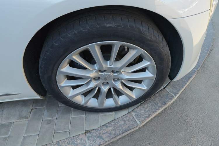 Used Cadillac CT6 2016 40T Luxury Model Right Front Wheel Hub