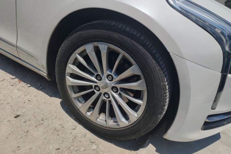 Used Cadillac CT6 2016 28T Luxury Model Right Front Wheel Hub