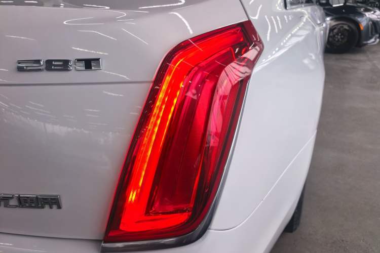 Used Cadillac CT6 2016 28T Elite Edition Right Rear Taillight