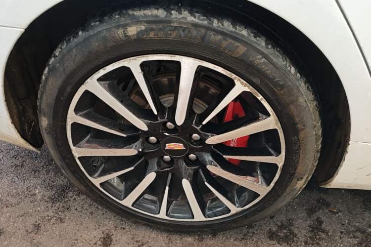 Used Cadillac CT6 2016 40T Leading Model Right Rear Wheel Hub