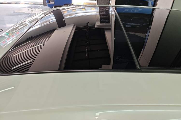 Used Cadillac CT6 2016 28T Platinum Edition Roof