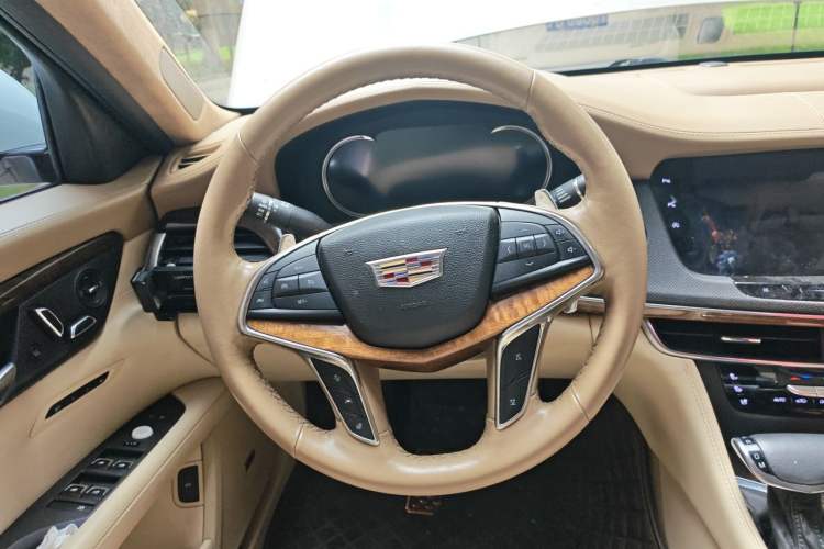 Used Cadillac CT6 2016 28T Platinum Edition Steering Wheel