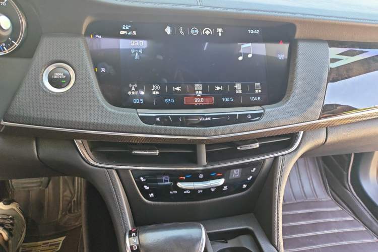 Used Cadillac CT6 2017 28T Luxury Model Audio And AC Panel